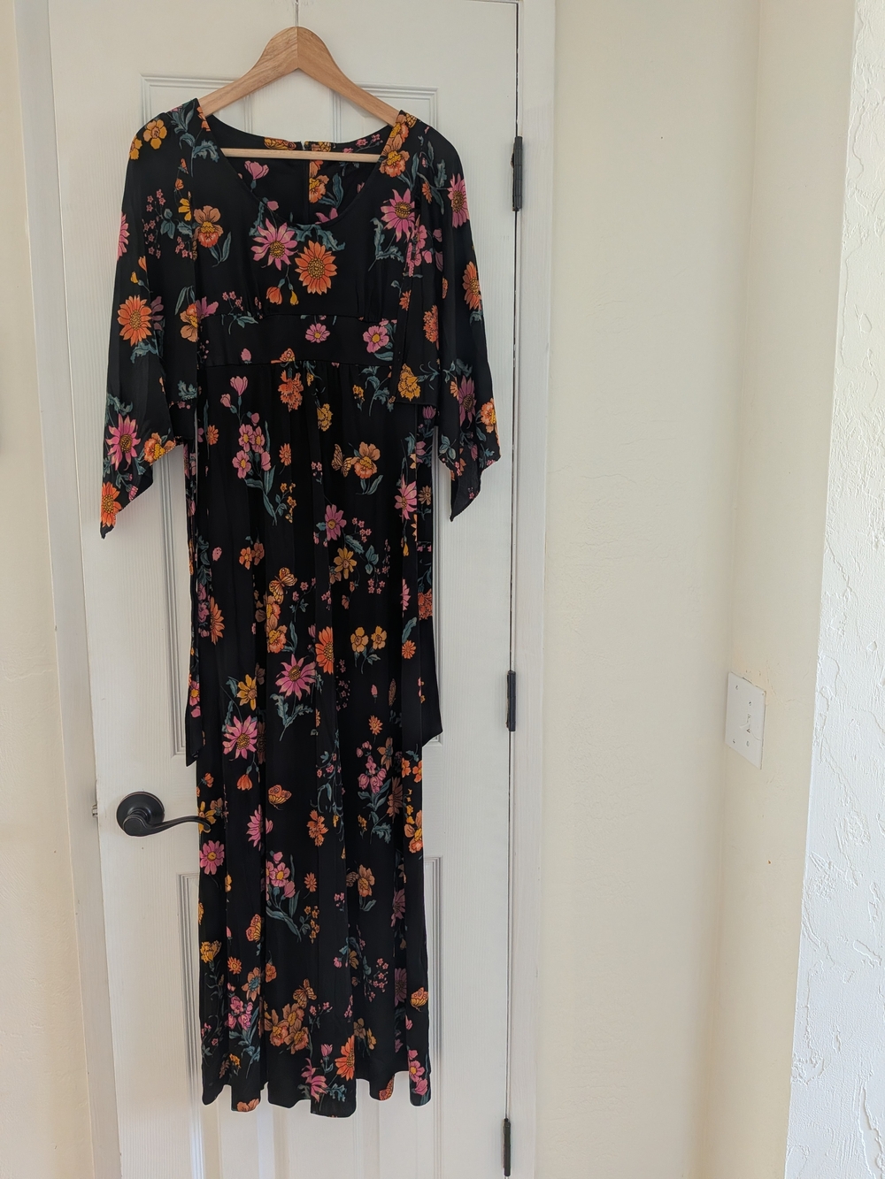Women's Bohemian Black Floral Print Long Sheer Flowy Dress Size Small